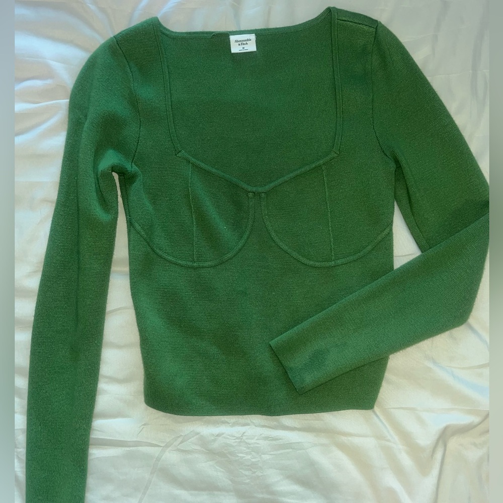 Abercrombie green long-sleeve knit shirt size M